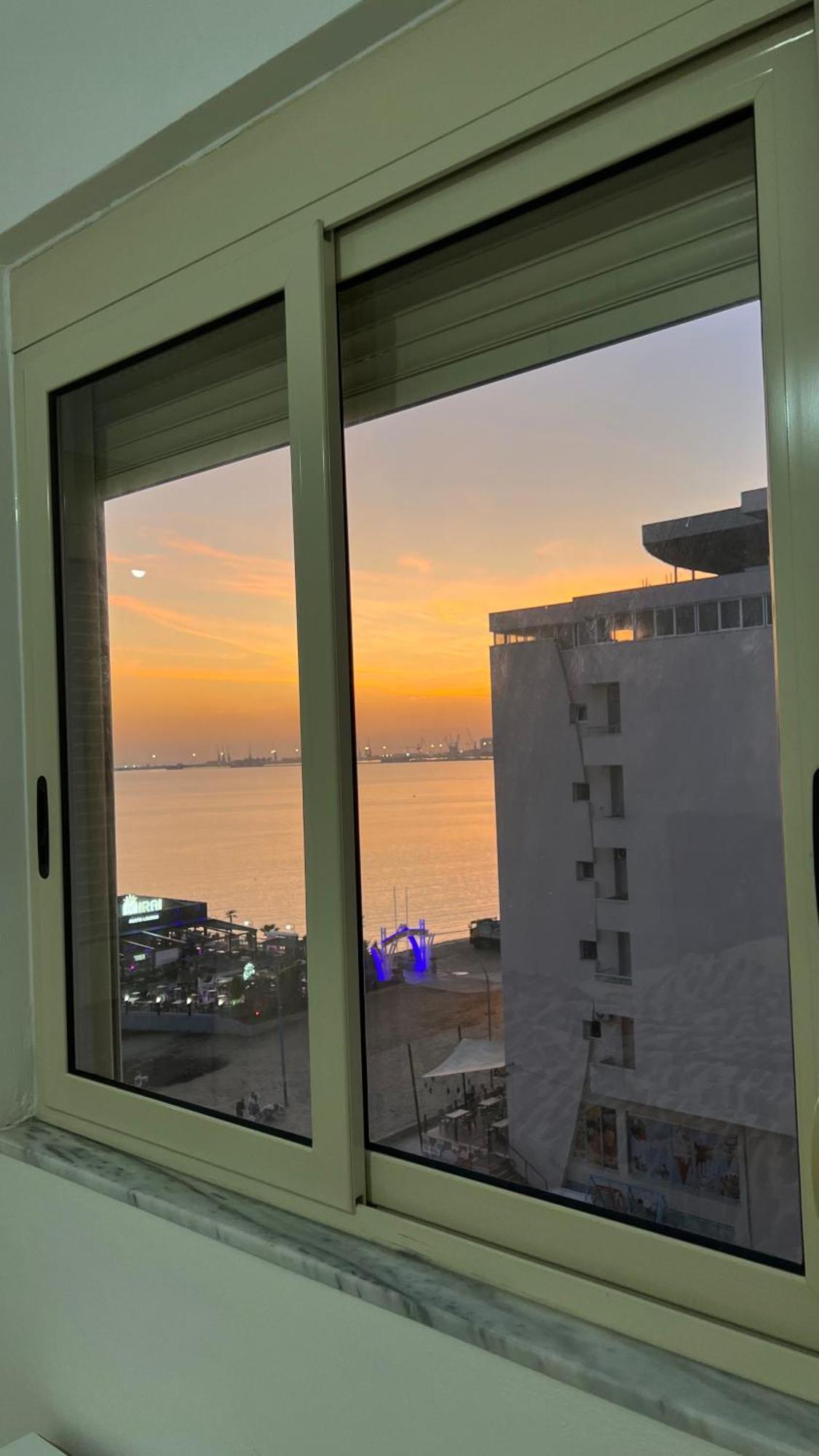Apartment Good Times & Tan Lines Durres